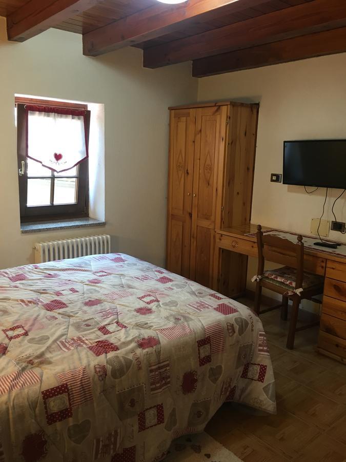 B&B La Vieille Meison De Pappa Sarre Eksteriør bilde